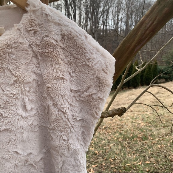 Anthropologie Maeve Faux Fur Tee in Cream - Picture 7 of 13